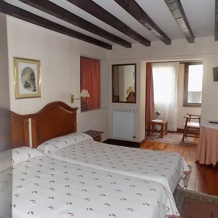 Itsasmin Ostatua Maison d'hôtes