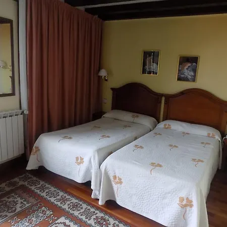 Itsasmin Ostatua Maison d'hôtes 2*