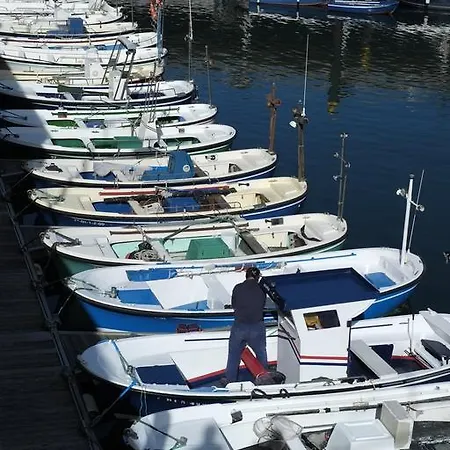 Itsasmin Ostatua Elanchove