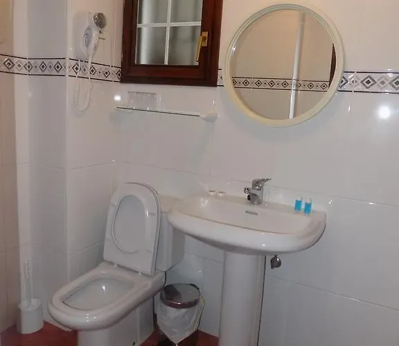 Itsasmin Ostatua 2* Elanchove