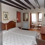 Itsasmin Ostatua Affittacamere